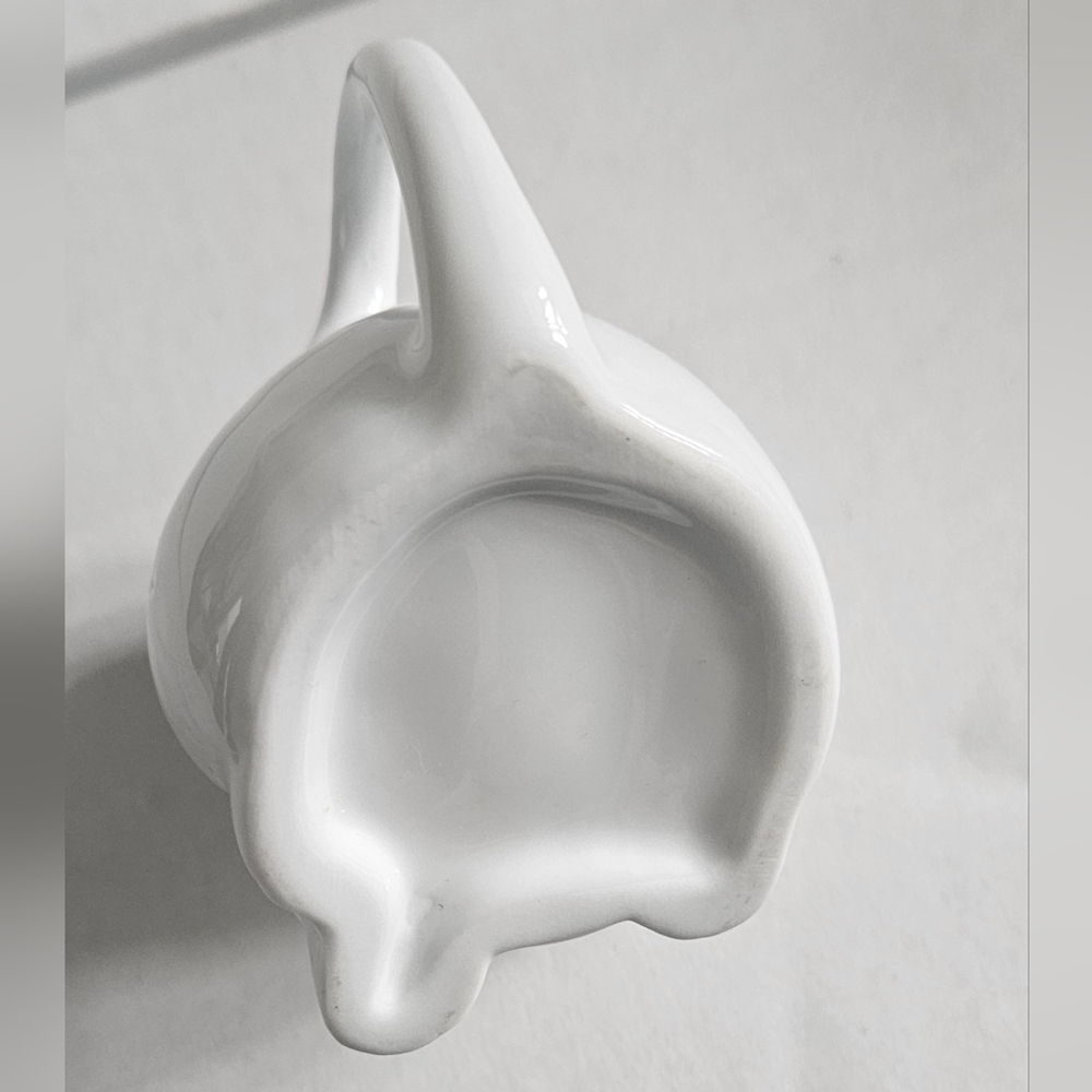 Mini Cat Shape Creamer White Glazed Porcelain Kitty Creamer - Picture 7 of 13